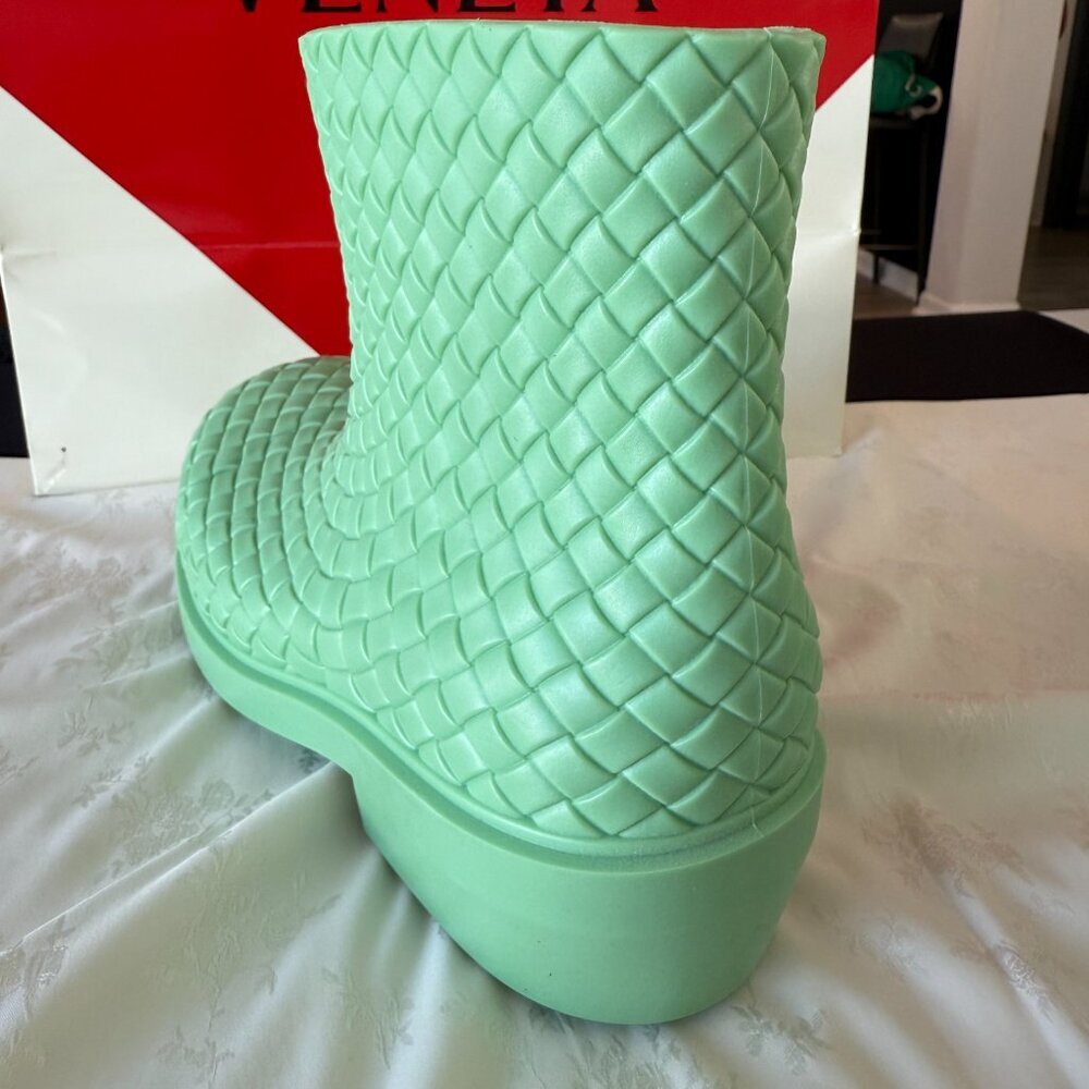 Bottega Veneta 764422 Pistachio Green Women's Rubber Fireman‎ Boots, 38 - Picture 11 of 13